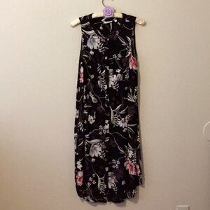 Reitman’s Size M Button front dress. Black and multi